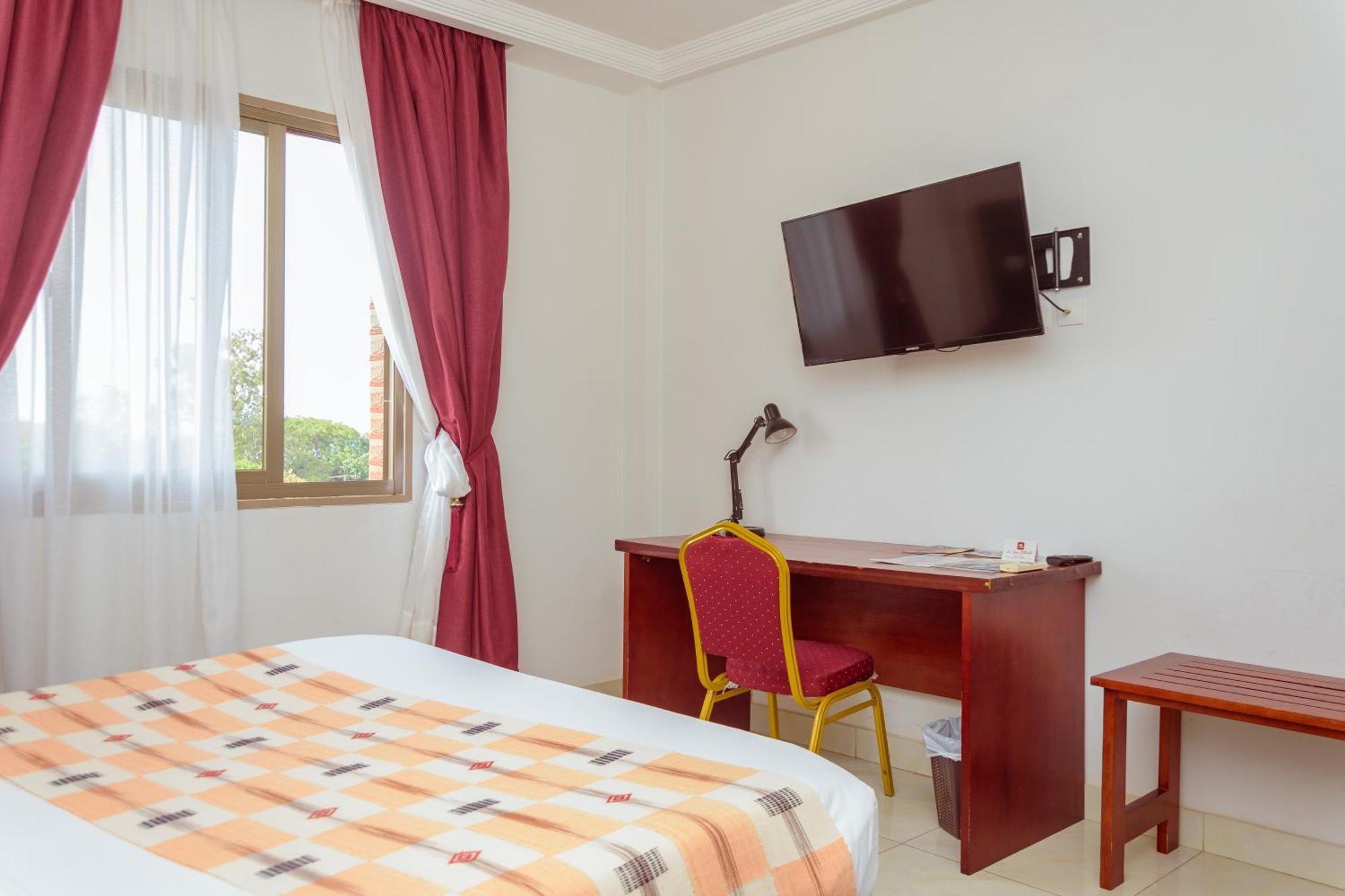 Hotel La Rose Blanche Korhogo Dış mekan fotoğraf