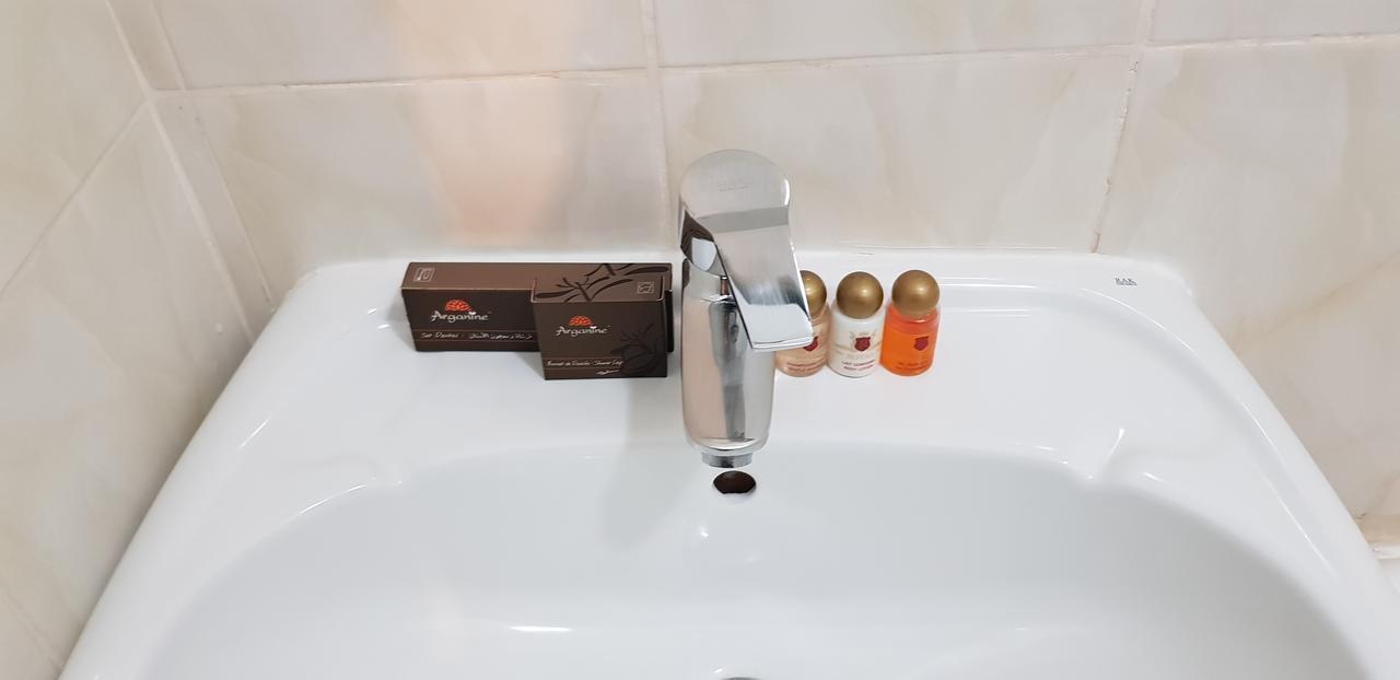 Hotel La Rose Blanche Korhogo Dış mekan fotoğraf