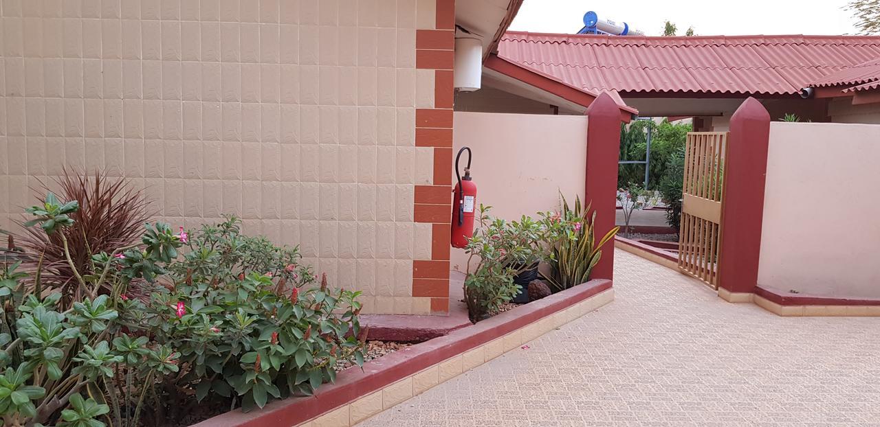 Hotel La Rose Blanche Korhogo Dış mekan fotoğraf