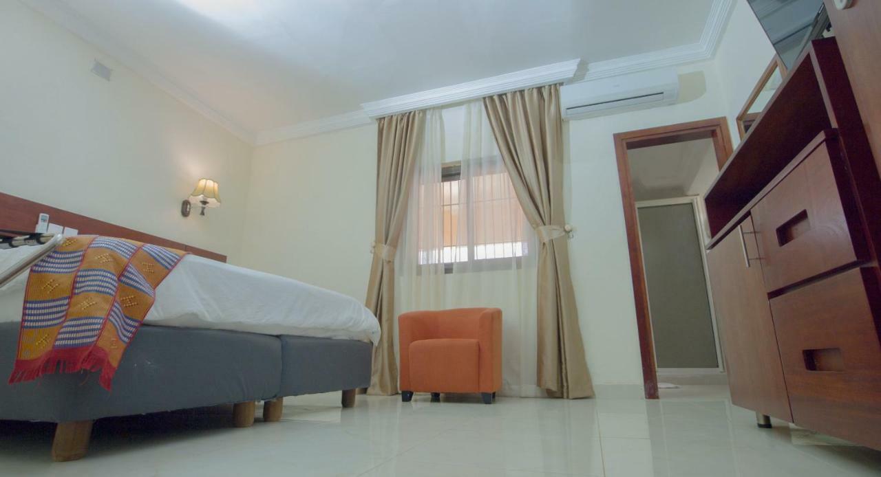 Hotel La Rose Blanche Korhogo Dış mekan fotoğraf