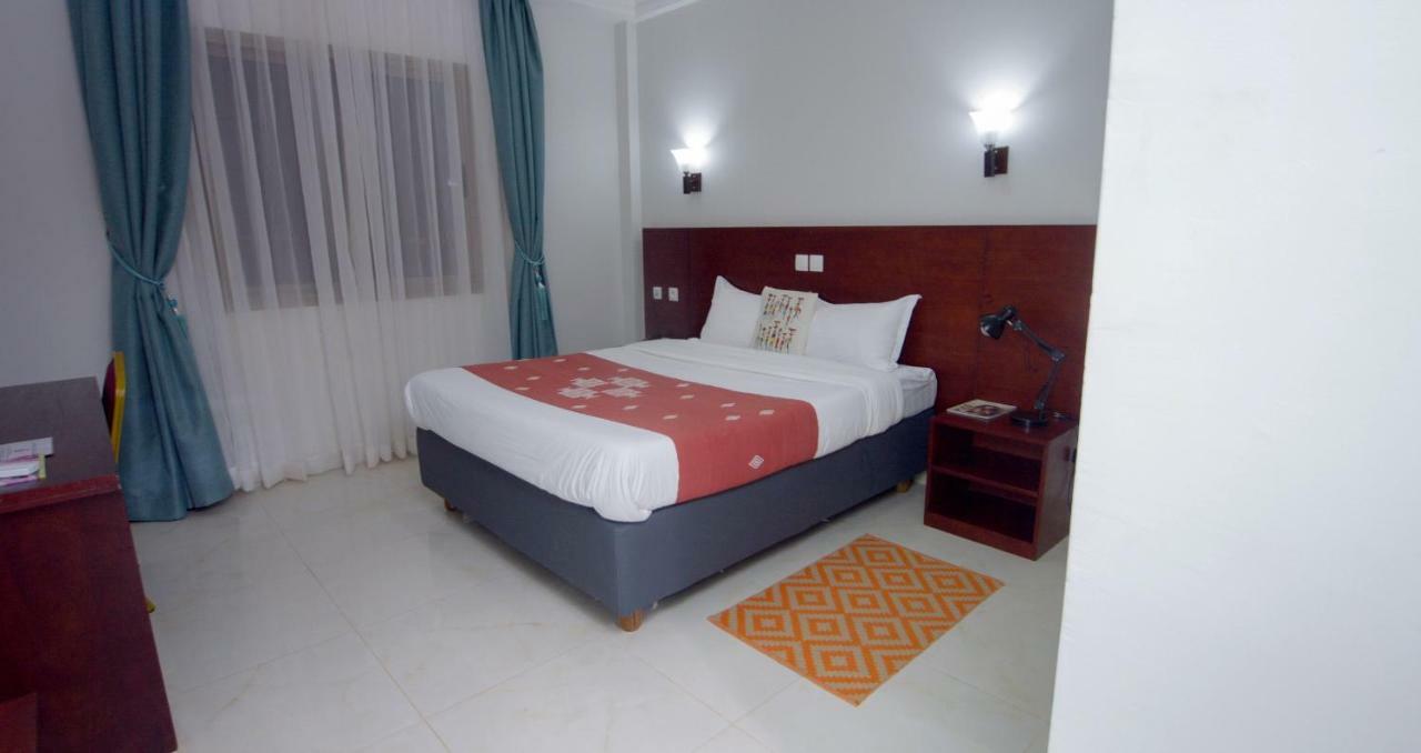 Hotel La Rose Blanche Korhogo Dış mekan fotoğraf